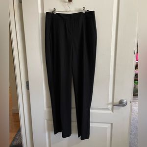 Ladies Talbots black trousers size 4. Gently used.